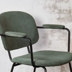 Chaise avec accoudoirs en velours côtelé vert sapin - Aston