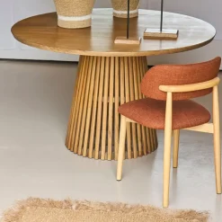 Chaise de salle à manger en tissu brique et hévéa - Elsy