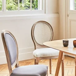 Chaise medaillon en bois d'hévea beige et cannage