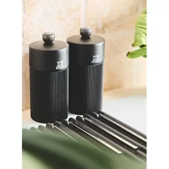 Coffret duo moulins line 12cm noir mat et entonnoir inox