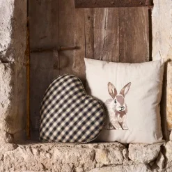 Coussin cœur en coton à carreaux noir 40x35cm - Campagne