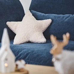 Coussin étoile en tissu bouclette crème