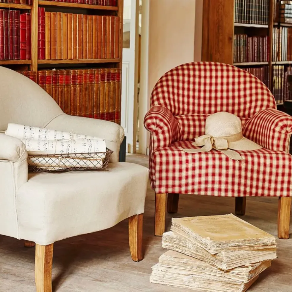 Fauteuil crapaud en coton vichy rouge et pin - Margot