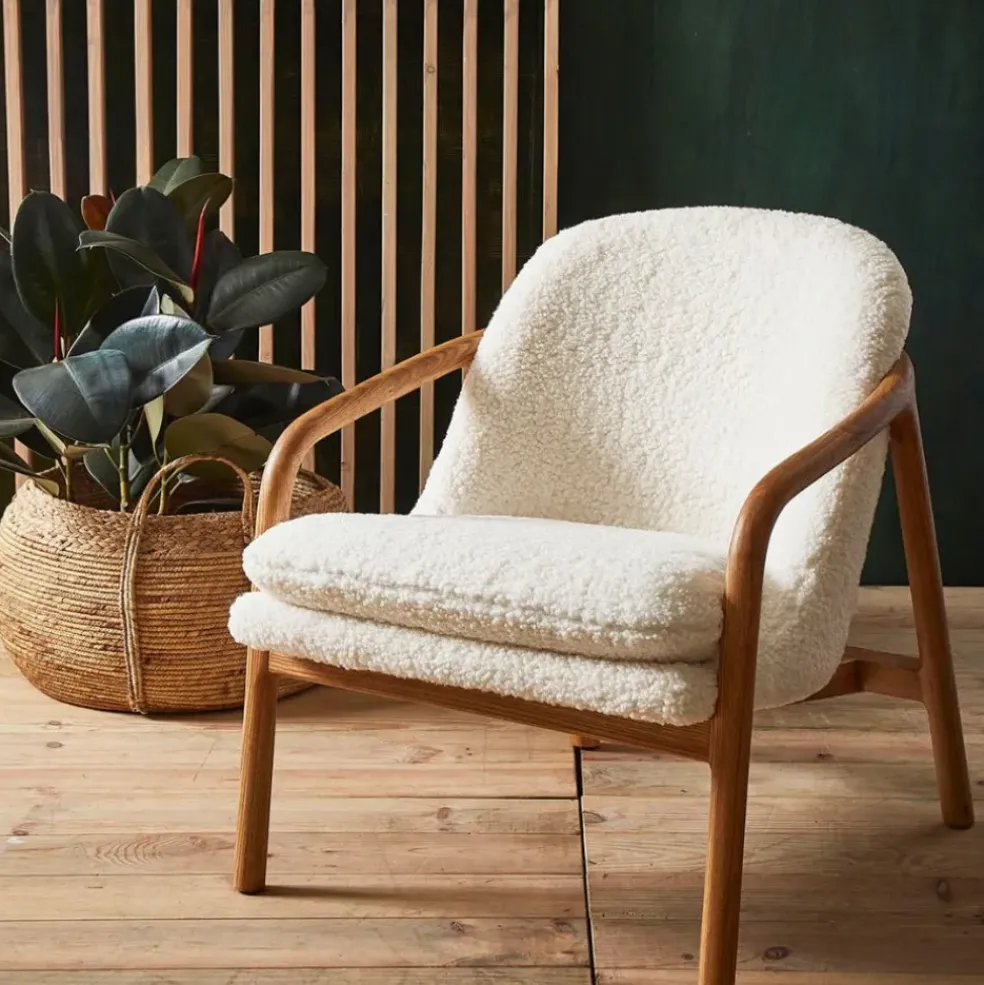 Fauteuil en tissu bouclette crème et pieds en frêne - Element