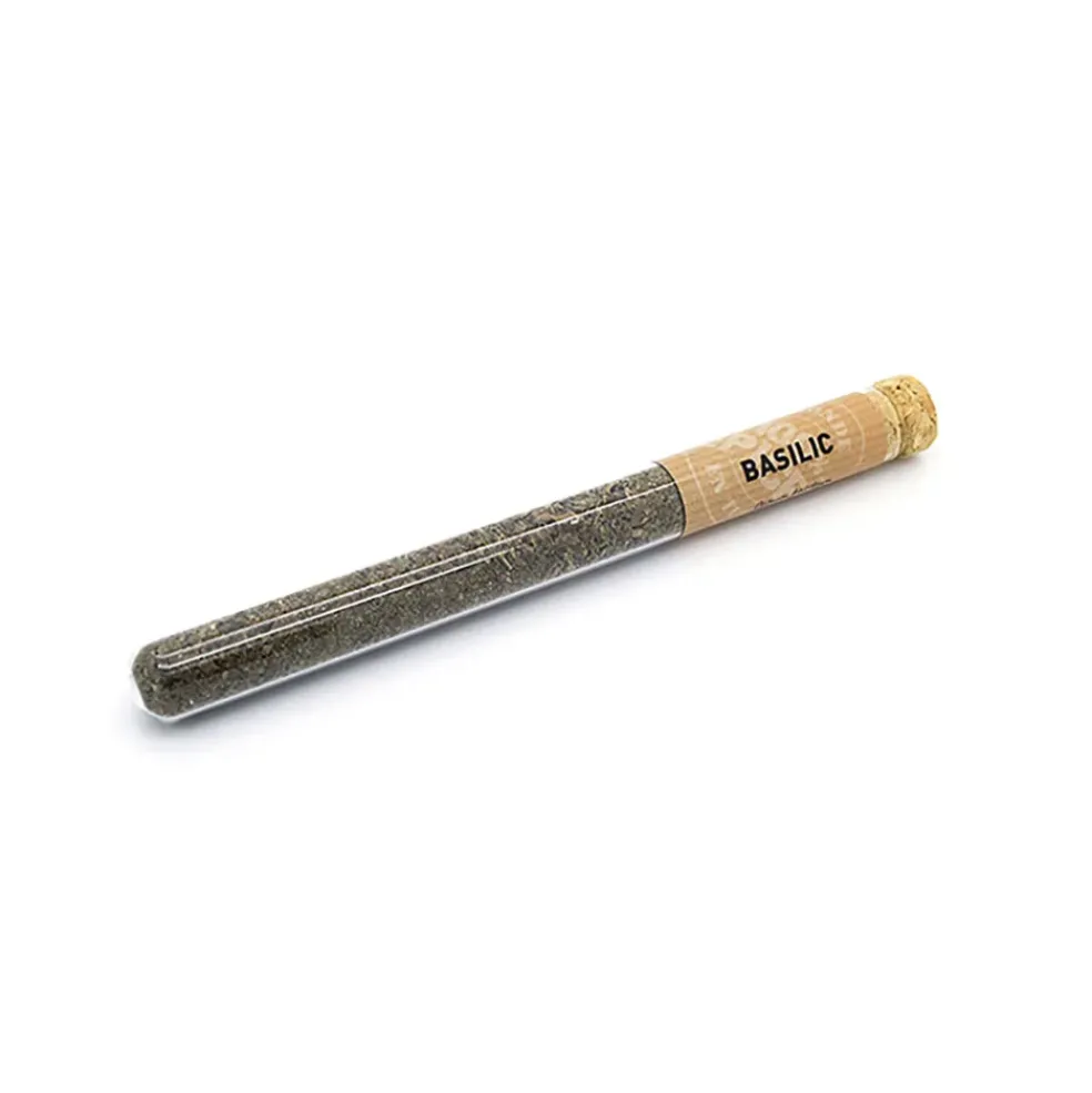 Feuilles de basilic en tube 8g