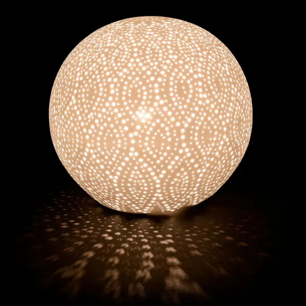 Lampe boule dentelle blanche en porcelaine