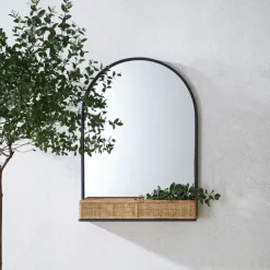 Miroir en fer noir arrondie avec étagere bambou naturel 50.5x70cm - Garden
