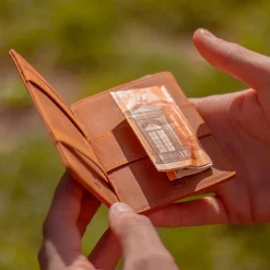 Portefeuille magic handy en cuir cognac