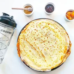 Shaker à crèpes, pancakes et gauffres