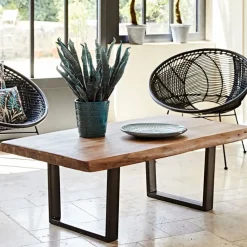 Table basse en acacia massif et pieds en fer noir 130x70cm - Factory