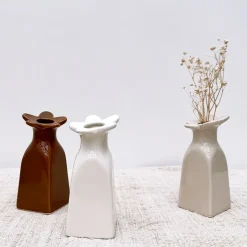 Vase soliflore en faïence sable h11cm